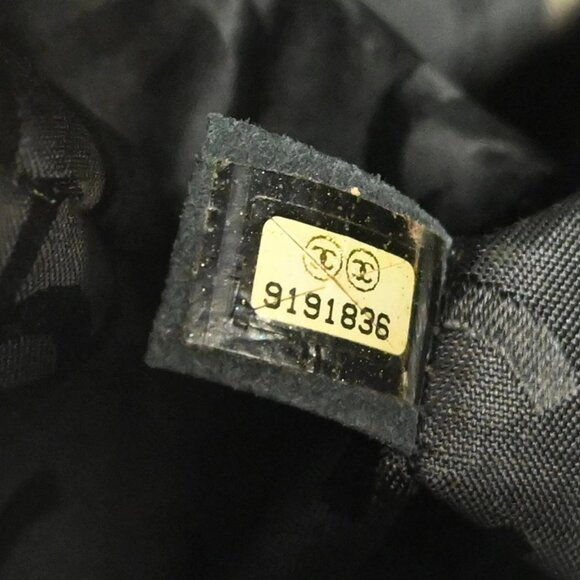 Chanel Black Calfskin Wild Stitch Handbag - Picture 10 of 11